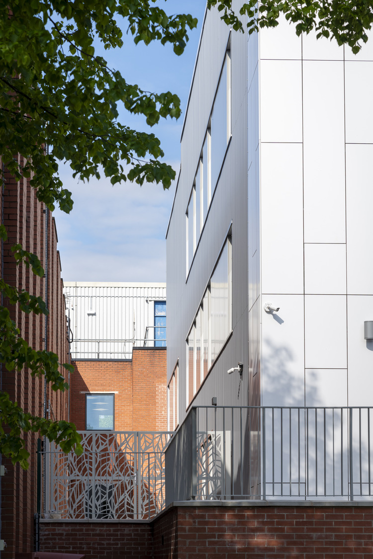 Leicester Diabetes Centre Leicester General Hospital (2)