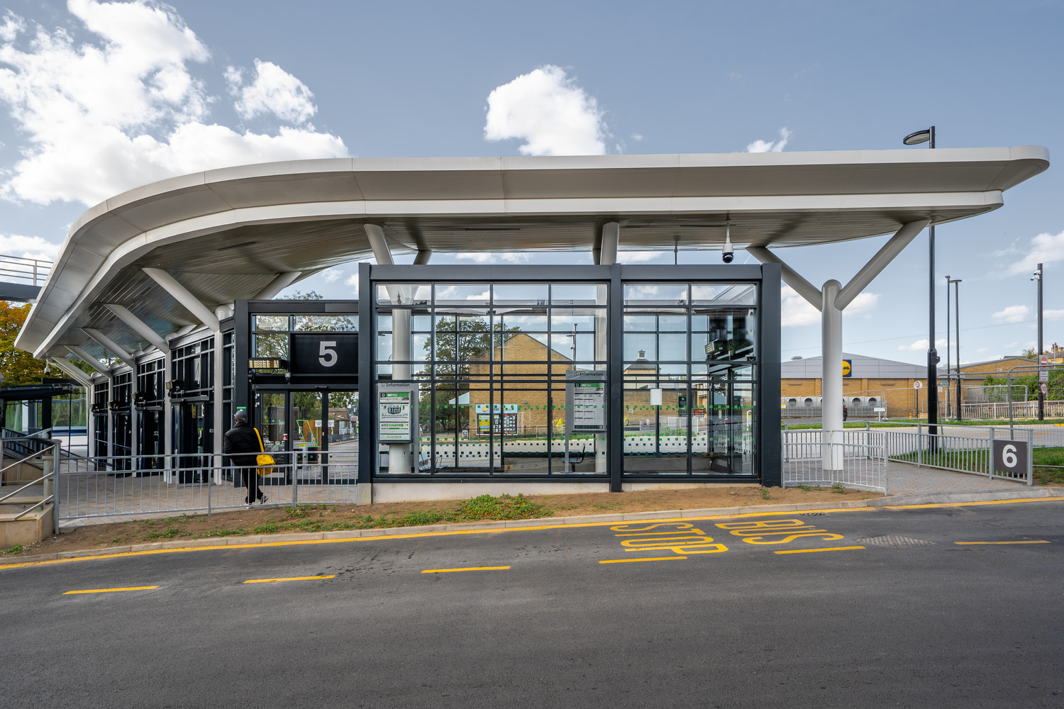 Heckmondwike Bus Hub (4)